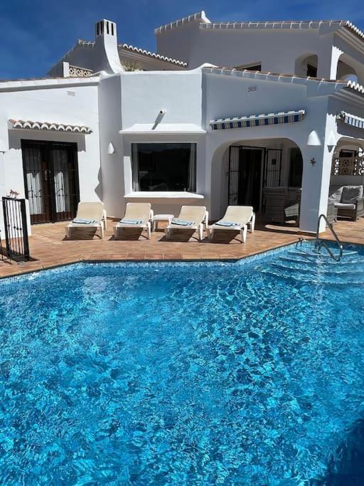 Villa In Moraira - El Faro Экстерьер фото